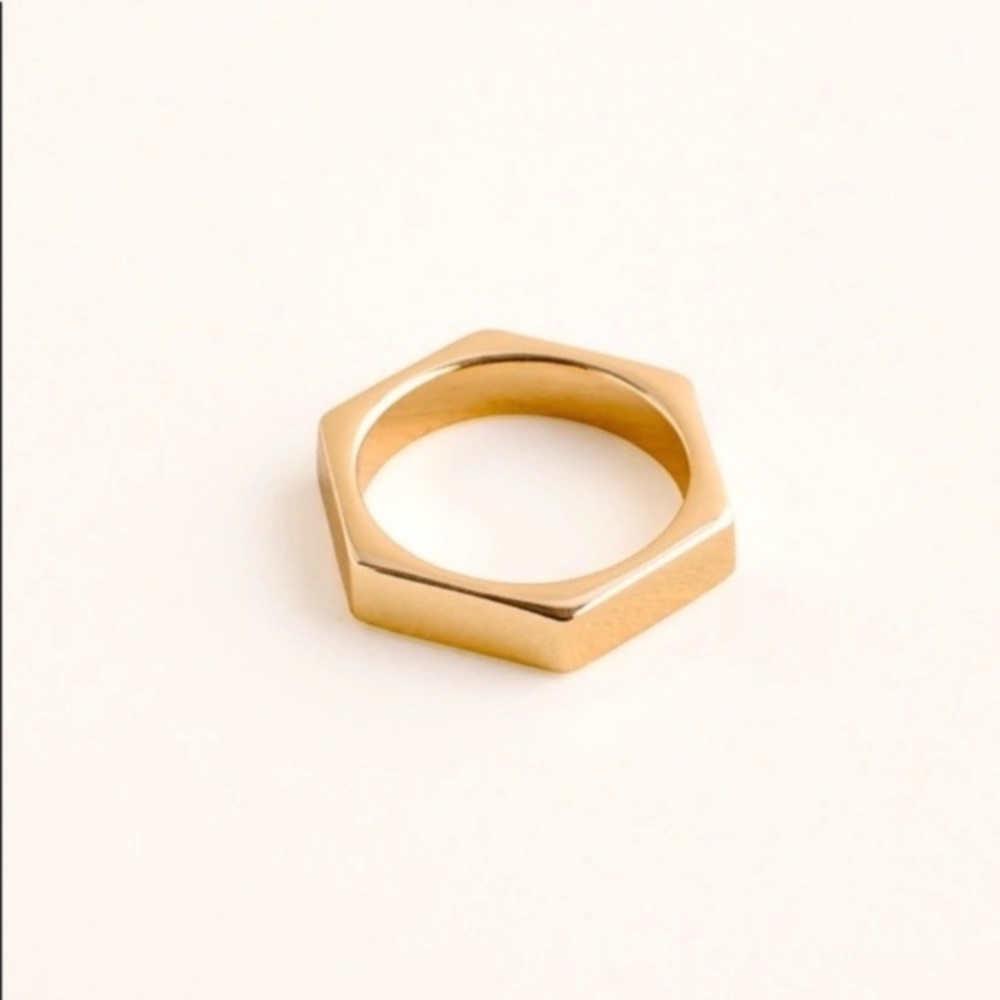 Chico’s Modern Band Ring
